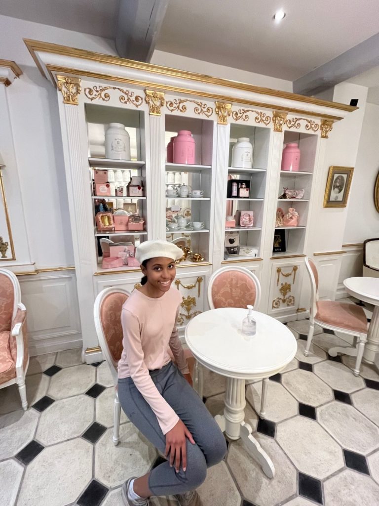 Nina's Paris Tearoom